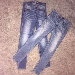2 AE Skinny Jeans
